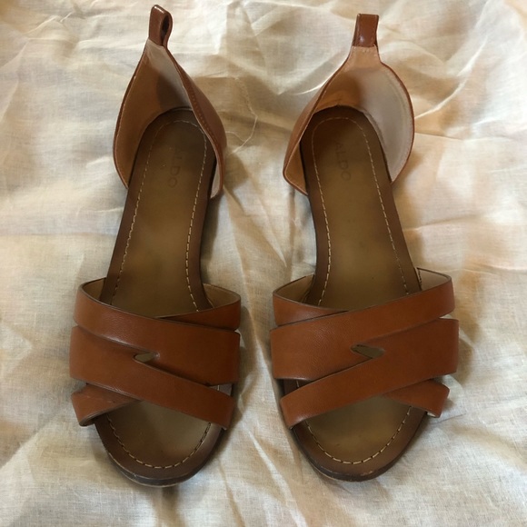 Also sandals size 8 - Picture 1 of 3